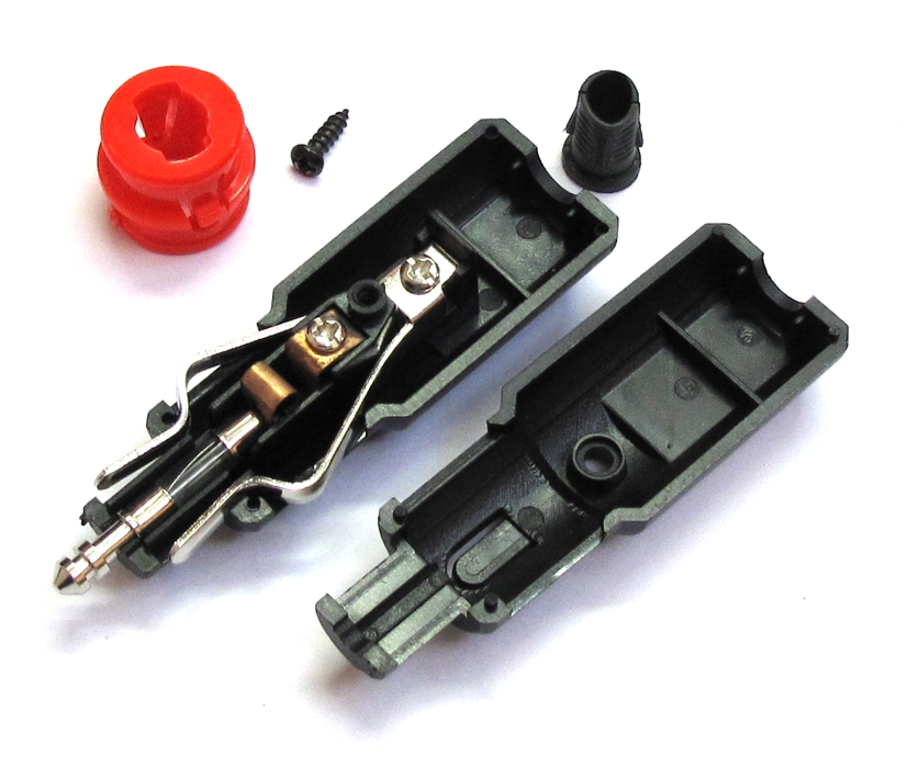 39-923-00014_KFZ-Stecker_schraubkontakte_B02